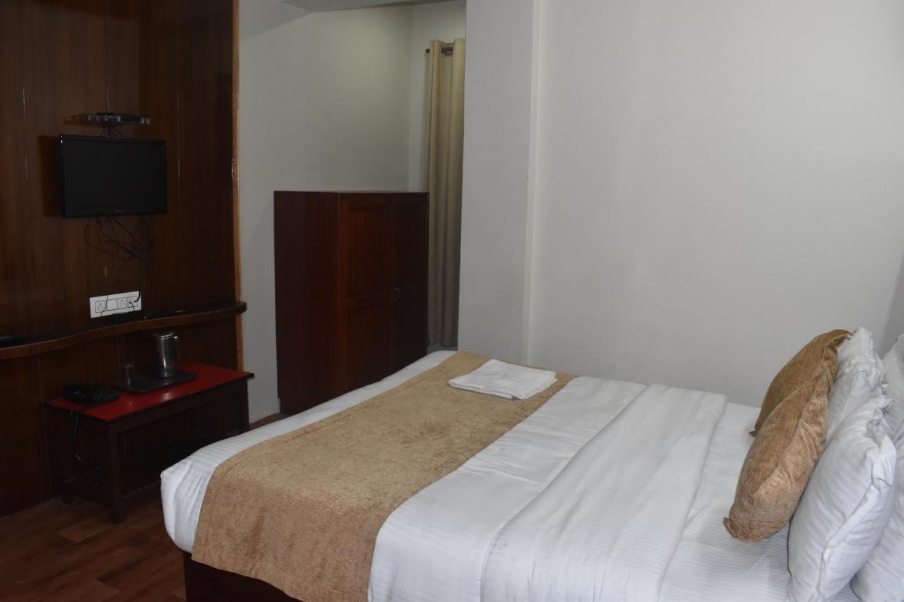 Hotel Zambala Gangtok Bagian luar foto